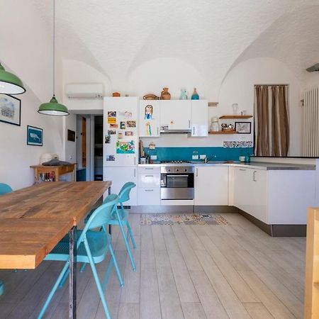 شقة Casa Nel Borgo, 20 Metri Dal Mare ألبيسولا سوبيريوري المظهر الخارجي الصورة