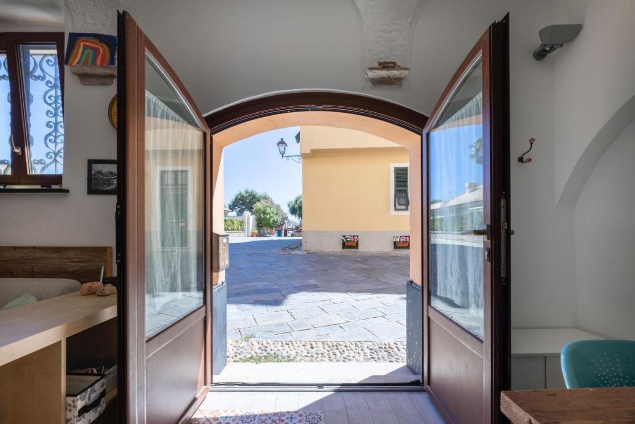 شقة Casa Nel Borgo, 20 Metri Dal Mare ألبيسولا سوبيريوري المظهر الخارجي الصورة